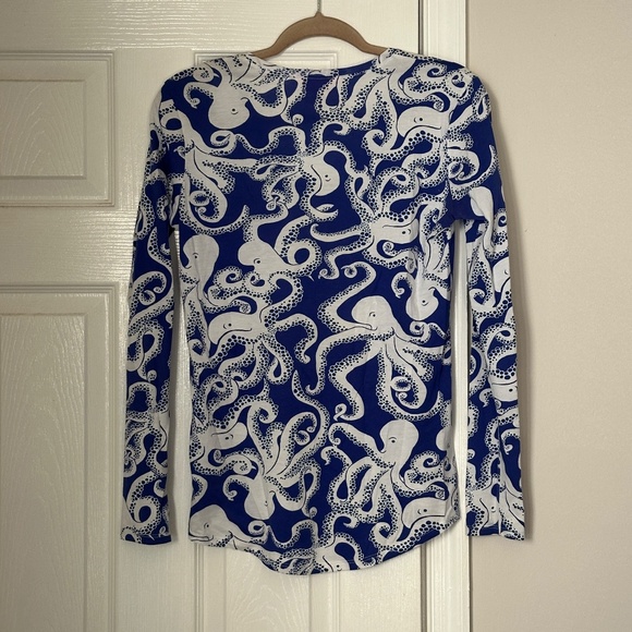 Lilly Pulitzer Long sleeve Bubbly Blue Octopus Pima Cotton V Neck Small Preppy - Picture 4 of 6
